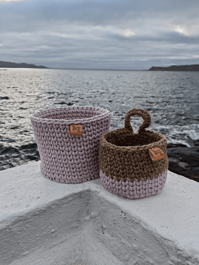 Small Crochet Basket with hook